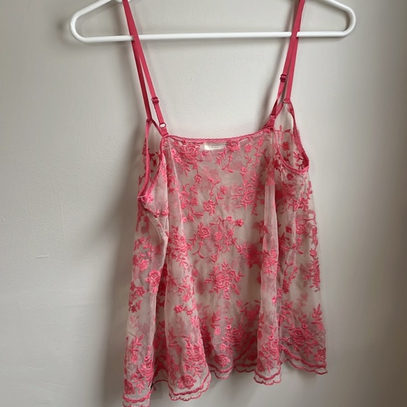 Embroidery mesh tank - Picture 4 of 4